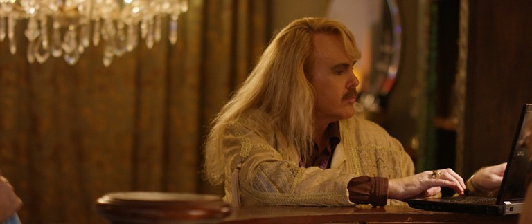 Jesse_at_bar_v001.0000357-copy-768x324